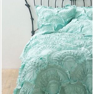Anthropologie Mint Queen “Rivulets” Bedspread Set